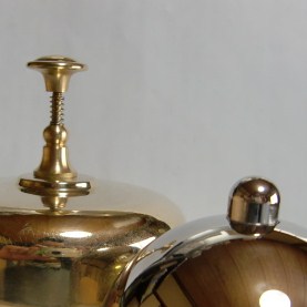 ベルの押しボタンの写真